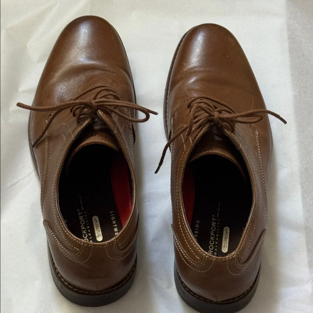 Rockport Men's lace up leather Oxfords walkability trutech Sz 8 1/2